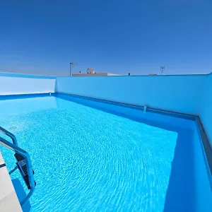 https://apartamento-a-estrenar-con-piscina.es-andalucia.com
